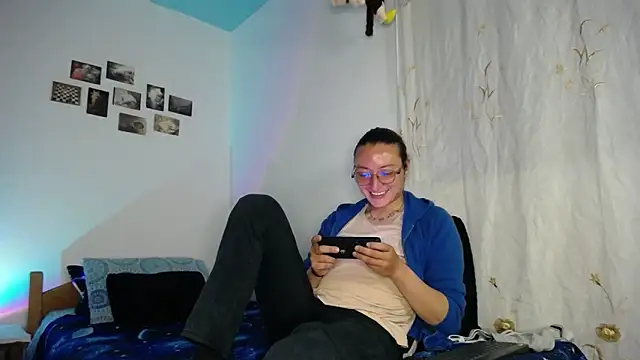 monkeywillwhite online show from February 2026 03:02:01 AM