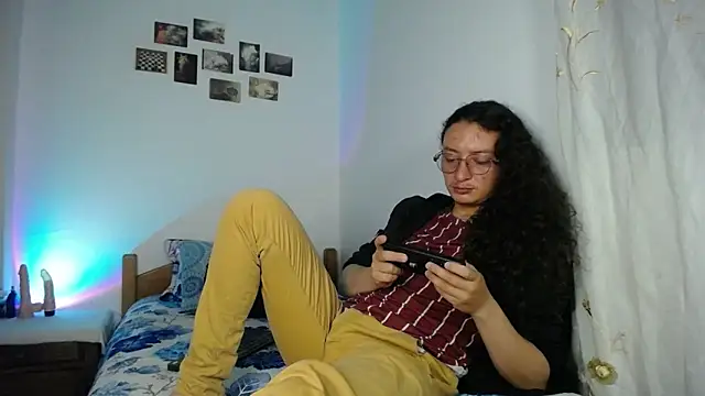 monkeywillwhite online show from March 2026 02:17:01 AM