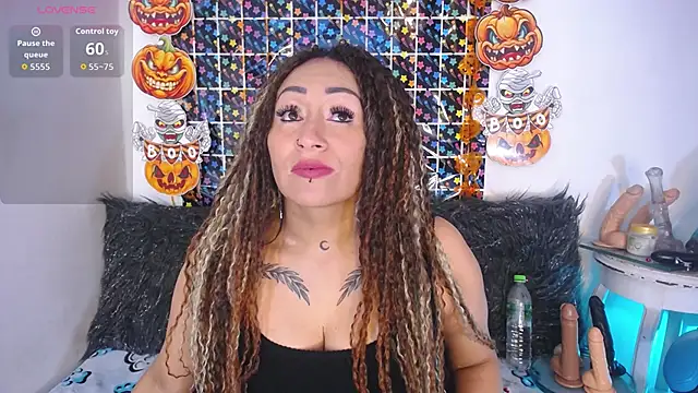 luna sofia69 online show from October 2025 12:13:02 PM