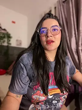 Snapshot of Lia_flowers chatting on February 2025 02:04:02 AM Lia flowers online show from February 2025 02:04:02 AM