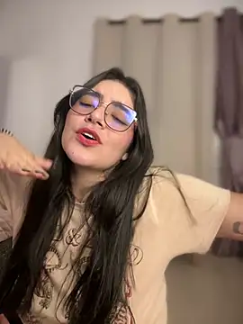 Snapshot of Lia_flowers chatting on March 2025 05:19:01 AM Lia flowers online show from March 2025 05:19:01 AM