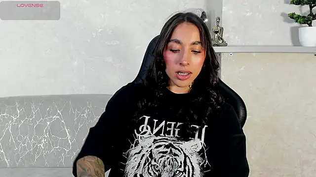KAYLA BATISTA online show from July 2026 11:29:01 PM