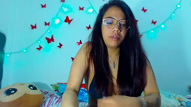 AmaraRoberts420 online show from December 2024 03:40:01 AM