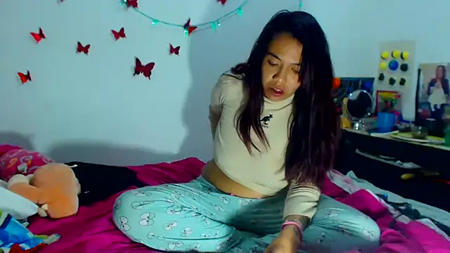 AmaraRoberts420 online show from January 2025 04:41:01 AM