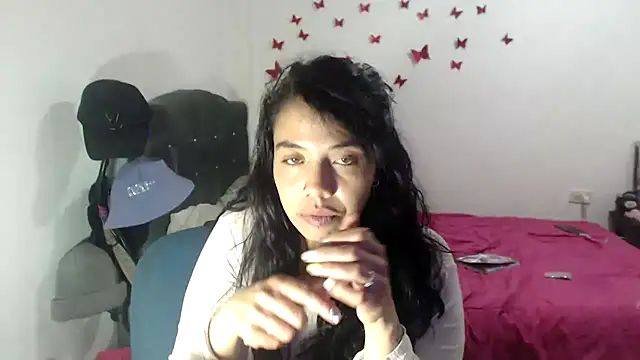 AmaraRoberts420 online show from September 2025 03:39:02 AM