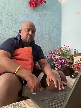 Dick 6inches online show from March 2026 06:32:01 AM