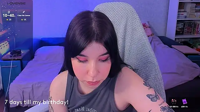 Snapshot of kellyharris chatting on February 2025 06:04:02 PM kellyharris online show from February 2025 06:04:02 PM