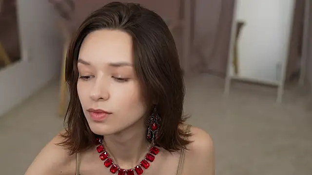 Snapshot of VivianLy_ chatting on December 2024 07:49:02 AM VivianLy  online show from December 2024 07:49:02 AM