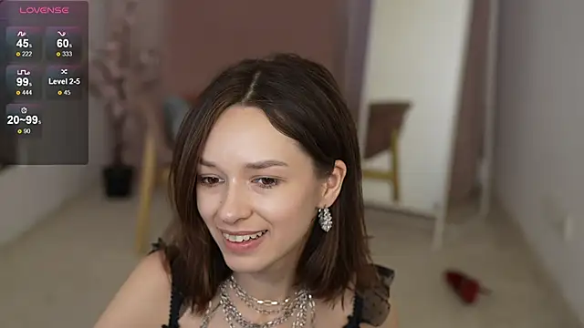 Snapshot of VivianLy_ chatting on January 2025 11:14:01 AM VivianLy  online show from January 2025 11:14:01 AM