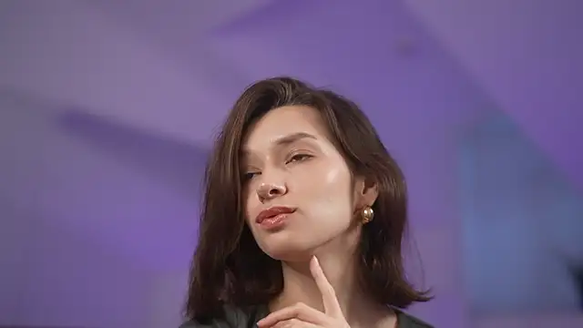 Snapshot of VivianLy_ chatting on January 2025 07:52:02 AM VivianLy  online show from January 2025 07:52:02 AM