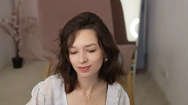 Snapshot of VivianLy_ chatting on January 2025 08:03:02 AM VivianLy  online show from January 2025 08:03:02 AM