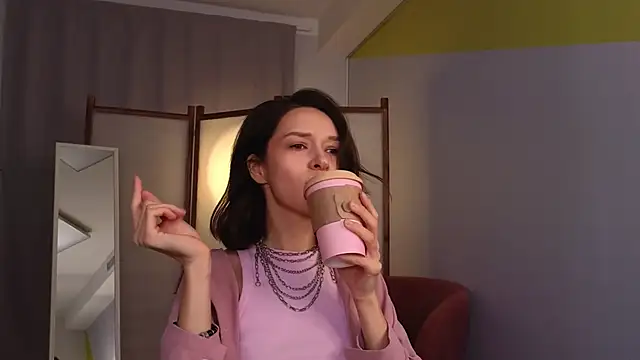 Snapshot of VivianLy_ chatting on February 2025 09:54:01 AM VivianLy  online show from February 2025 09:54:01 AM