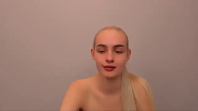 OliviaKisss online show from December 2025 09:11:01 PM