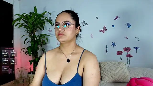 Snapshot of VICTORIABLACK_@xh chatting on June 2026 09:57:02 AM VICTORIABLACK xh online show from June 2026 09:57:02 AM