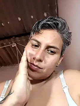 Yessi rousse online show from March 2026 07:09:01 PM