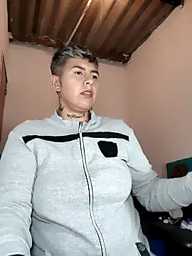 Yessi rousse online show from April 2026 01:32:01 AM