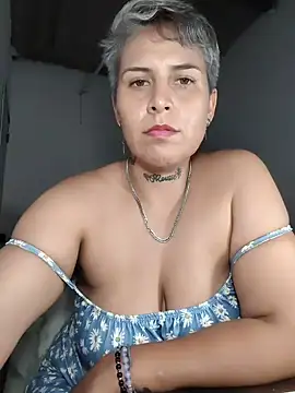 Yessi rousse online show from May 2026 11:12:03 PM