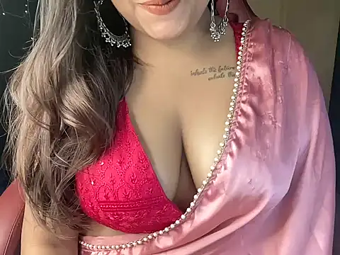 Snapshot of shanayaaa_1 chatting on February 2025 05:40:01 AM shanayaaa 1 online show from February 2025 05:40:01 AM