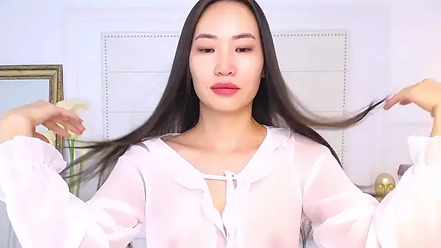 NaomiYuu online show from January 2025 02:25:01 AM