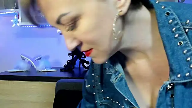 feliziaDesire online show from January 2025 02:05:01 PM