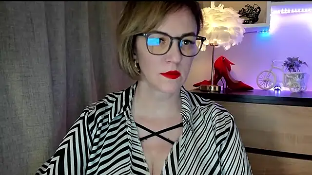 feliziaDesire online show from October 2025 01:10:01 PM