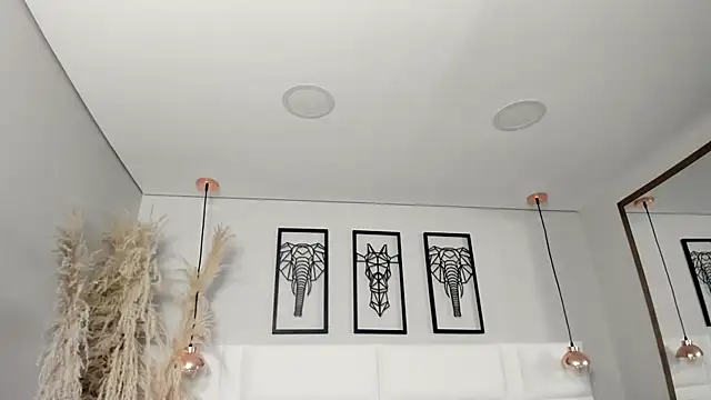 Rebeca jones online show from September 2025 12:18:02 PM