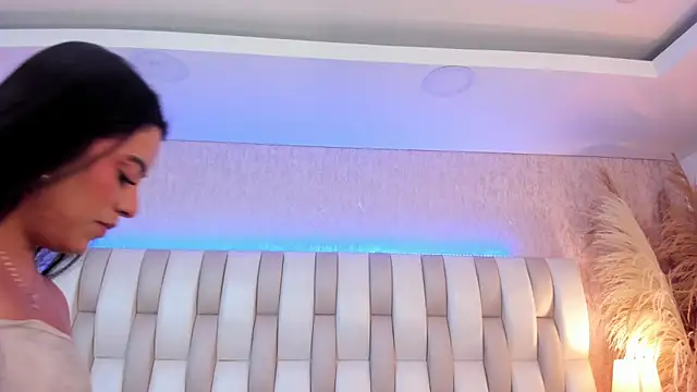 Rebeca jones online show from April 2026 12:12:01 PM