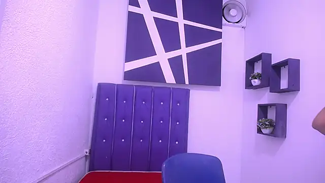 Snapshot of BeautyEyesxo chatting on February 2025 08:03:01 PM BeautyEyesxo online show from February 2025 08:03:01 PM