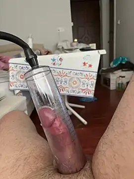 Snapshot of strange6696 chatting on February 2025 02:10:02 PM strange6696 online show from February 2025 02:10:02 PM