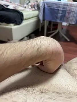 Snapshot of strange6696 chatting on November 2025 01:33:02 PM strange6696 online show from November 2025 01:33:02 PM