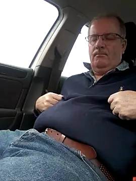 stiffandlubedxh online show from December 2024 09:04:02 PM