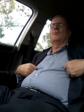 stiffandlubedxh online show from January 2025 02:26:01 AM