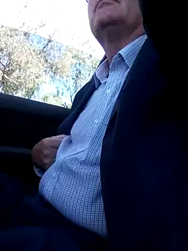 stiffandlubedxh online show from February 2025 02:03:01 AM