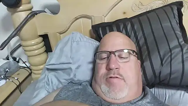 Bigbear0563 online show from November 2025 05:39:01 AM