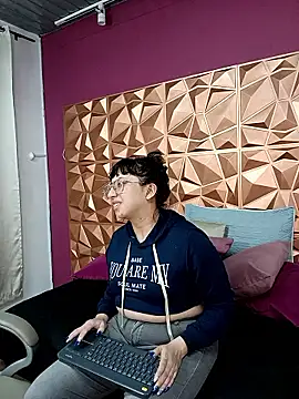 Piafisher1 online show from March 2026 01:45:02 AM