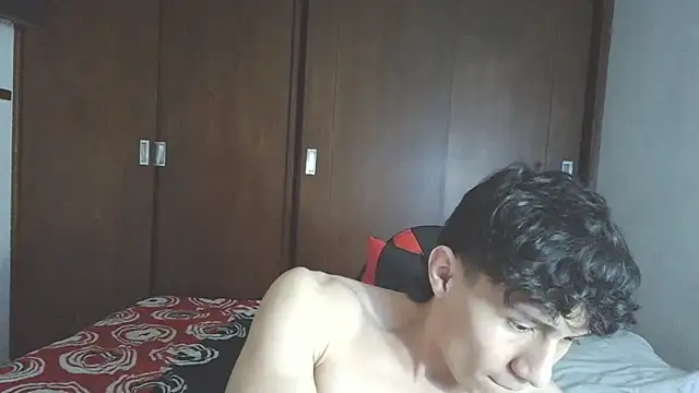 aresholland online show from October 2025 11:42:02 PM