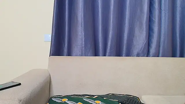 Snapshot of queen_heather chatting on July 2026 03:32:01 AM queen heather online show from July 2026 03:32:01 AM