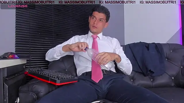 massimo g online show from April 2026 12:49:02 AM