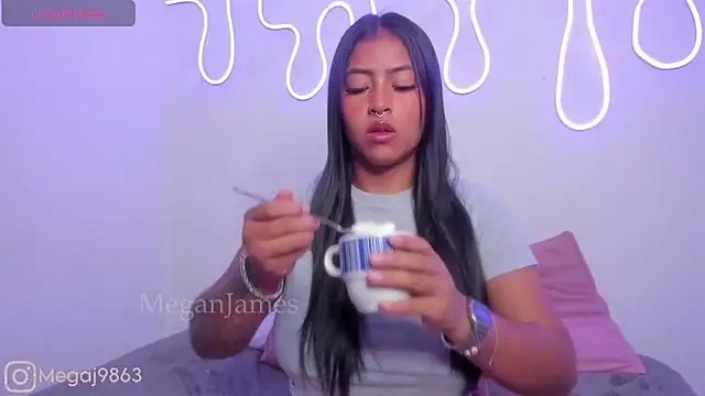 meganjames1 online show from March 2025 12:52:01 PM