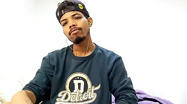 Snapshot of danidiazto2023 chatting on March 2025 09:58:01 PM danidiazto2023 online show from March 2025 09:58:01 PM