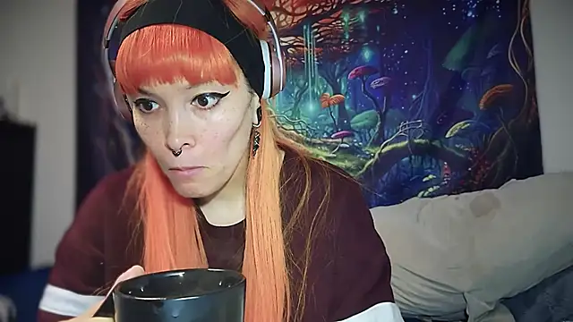 Snapshot of FRRANNKIE chatting on November 2025 10:18:02 PM FRRANNKIE online show from November 2025 10:18:02 PM