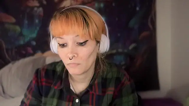 FRRANNKIE online show from February 2026 01:55:01 AM