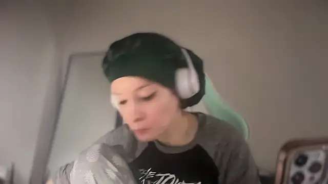 FRRANNKIE online show from March 2026 03:48:01 PM