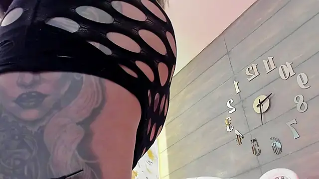 nicollette miller online show from January 2025 03:25:01 PM