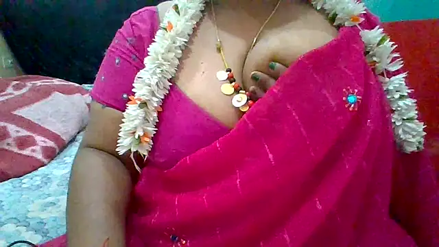 Snapshot of archanatelugu9 chatting on February 2025 09:22:01 AM archanatelugu9 online show from February 2025 09:22:01 AM