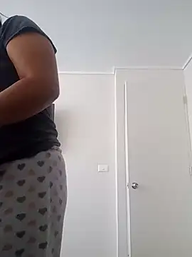 Snapshot of Morenitha-XXX chatting on December 2024 12:49:01 PM Morenitha-XXX online show from December 2024 12:49:01 PM