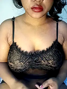 Hotlisa online show from November 2025 06:55:02 PM