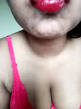 Hotlisa online show from March 2026 04:18:01 AM