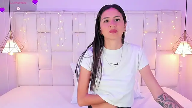 SarahSophia  online show from January 2025 11:35:01 AM