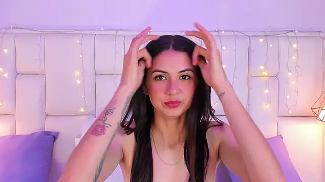 SarahSophia  online show from March 2025 05:53:02 PM